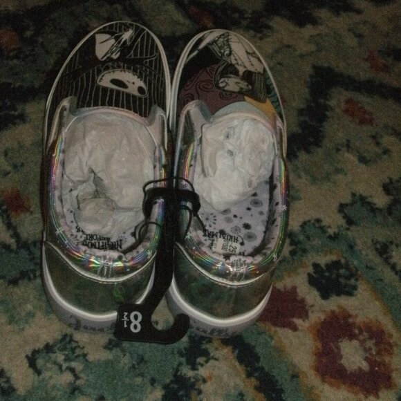 NWT Disney Nightmare Before Christmas Low Top Slip-On Sneakers Gym Shoes sz 8.5 - Picture 3 of 4